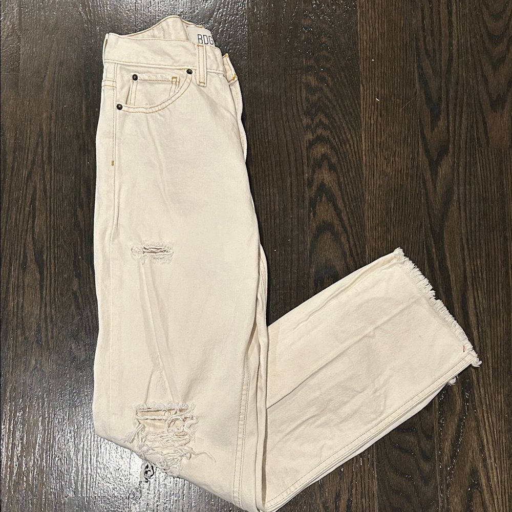 BDG Urban Outfitters White Cowboy Distressed Ripped Jeans with Gold Stitching 27